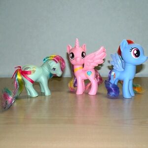 My Little Pony Lot Of 3 Brushable G4  Blue Pink Green EUC